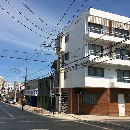 Hospedaje Amunategui Iquique Bagian luar foto